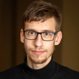 Headshot of Filip Ratajczak